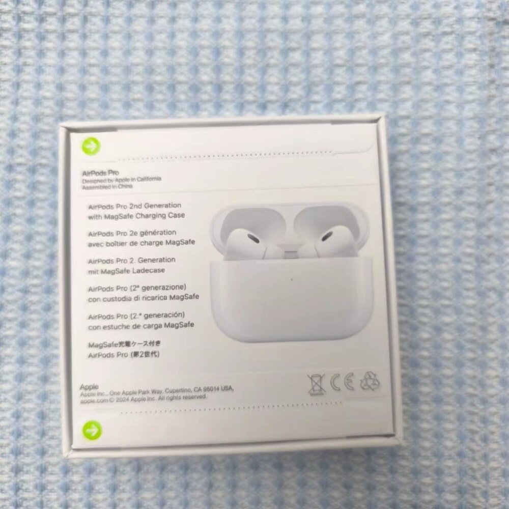 Apple AirPods Pro (2nd generation) New - Picture 2 of 3
